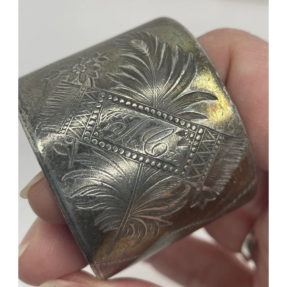 Antique Etched Napkin Ring Silver Plated Ball Feet Monogram Feather Leaf Motif